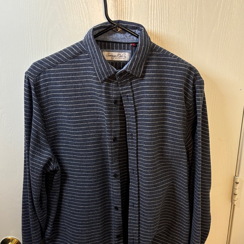 Men's Large Navy Blue Horizontally Striped Shirt